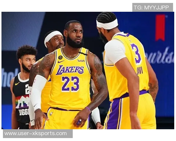 奎因豪取三双表现惊艳哈珀关键时刻助球队逆转胜利